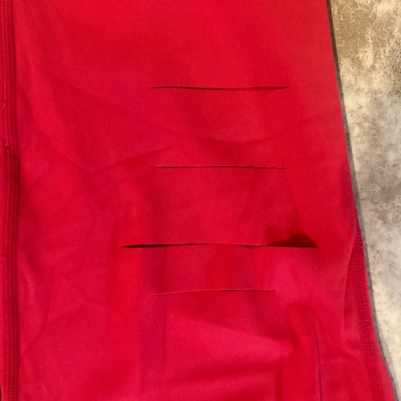 Zyia Active Red Leggings - Picture 3 of 5